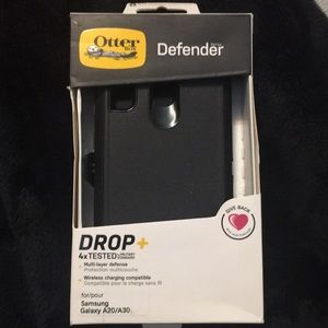 Samsung Galaxy A20/A30 OtterBox Defender BLACK